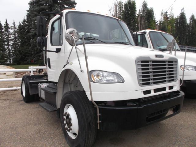 Image #1 (2016 FREIGHTLINER M2 S/A 5TH WHEEL TRUCK)